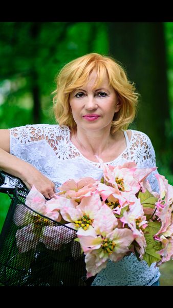 Alina (66) aus Leslau auf www.dating-mit-niveau.pl (Kenn-Nr.: t57175)